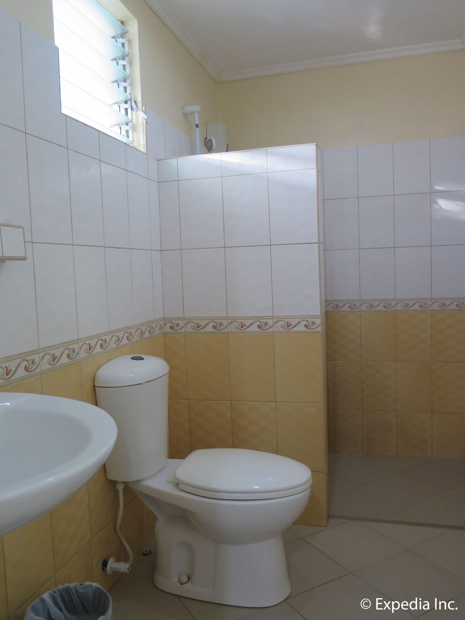 Villa Del Pueblo Inn Panglao-stad Buitenkant foto