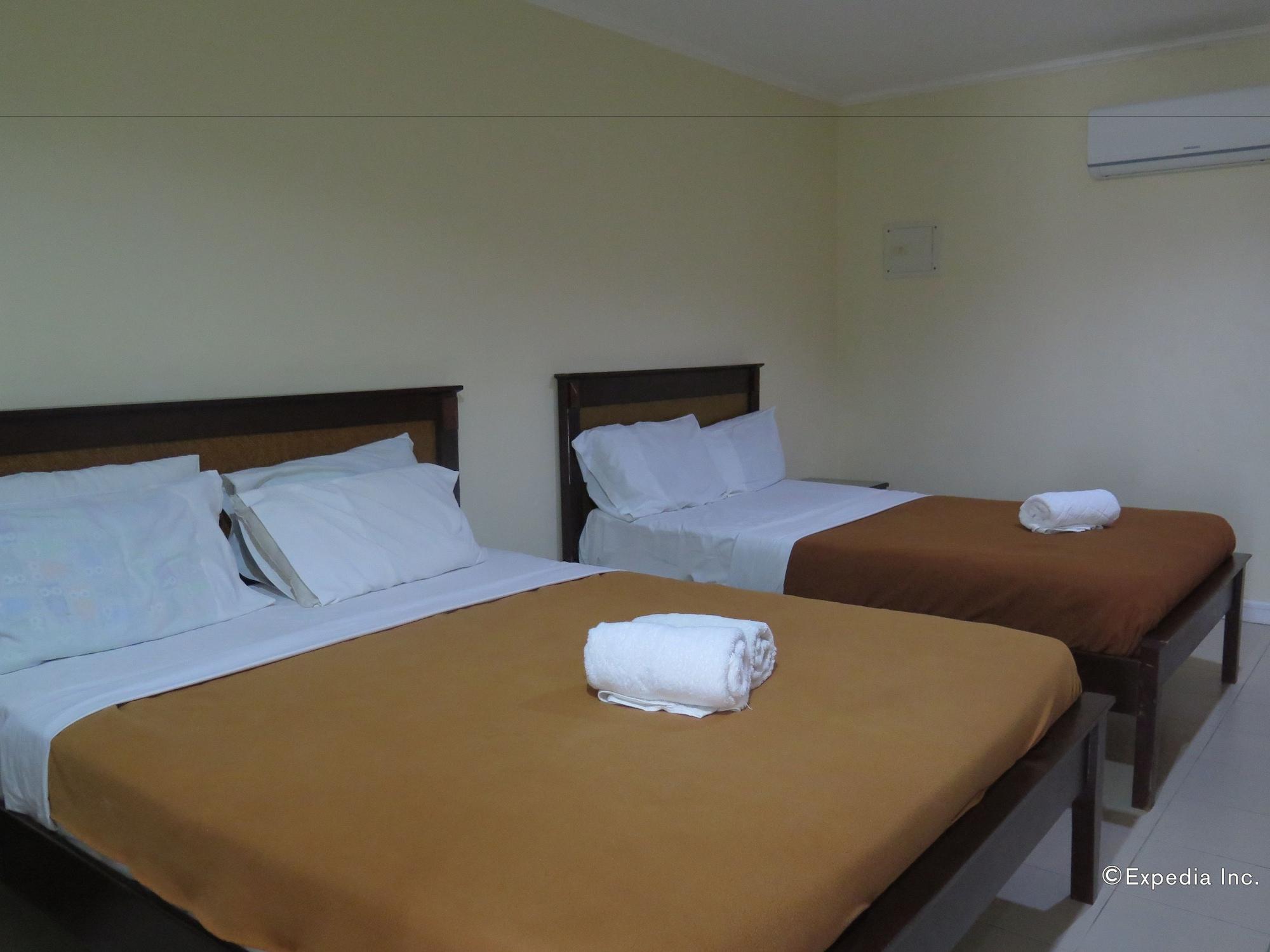 Villa Del Pueblo Inn Panglao-stad Buitenkant foto