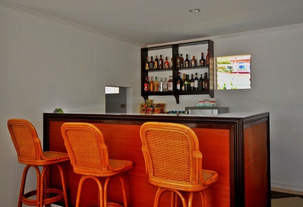 Villa Del Pueblo Inn Panglao-stad Buitenkant foto