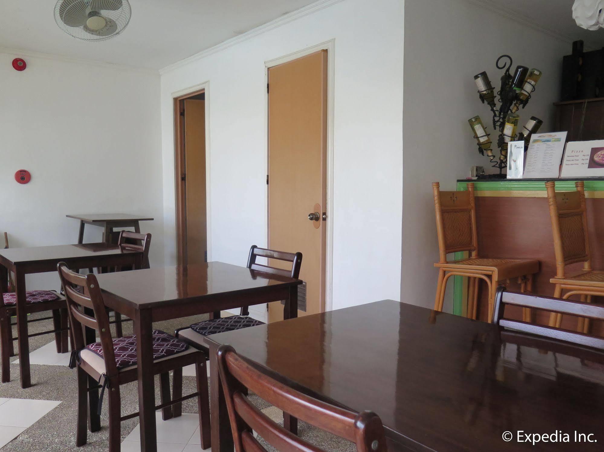 Villa Del Pueblo Inn Panglao-stad Buitenkant foto