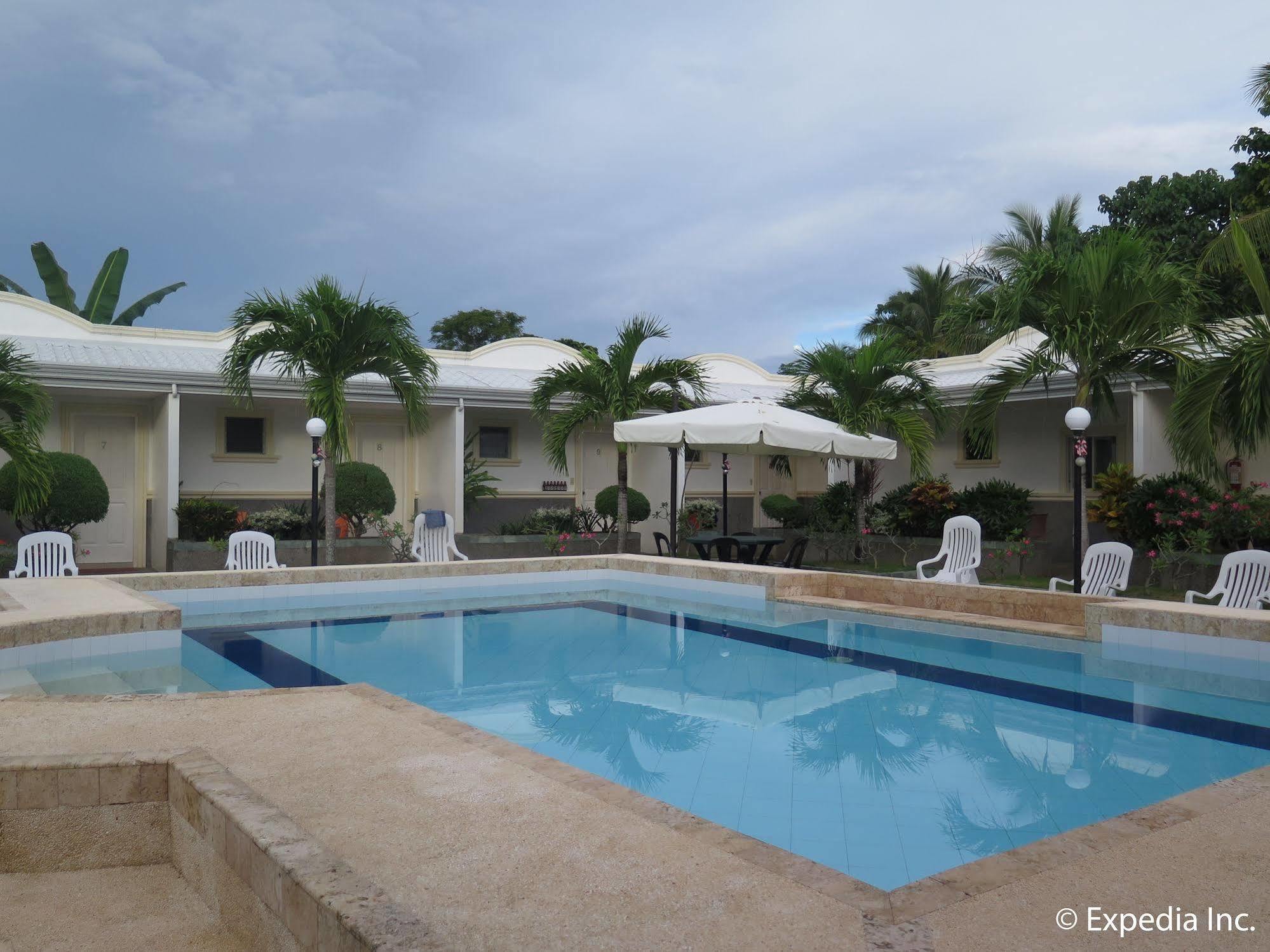 Villa Del Pueblo Inn Panglao-stad Buitenkant foto
