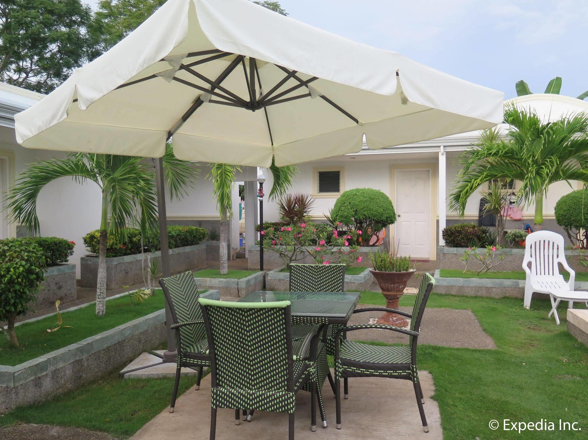 Villa Del Pueblo Inn Panglao-stad Buitenkant foto